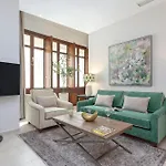 Genteel Home Templo Romano